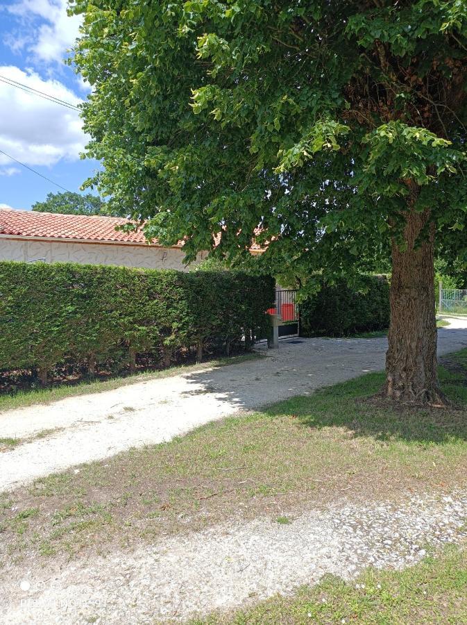Le Clos Des Compromis Hébergement de vacances