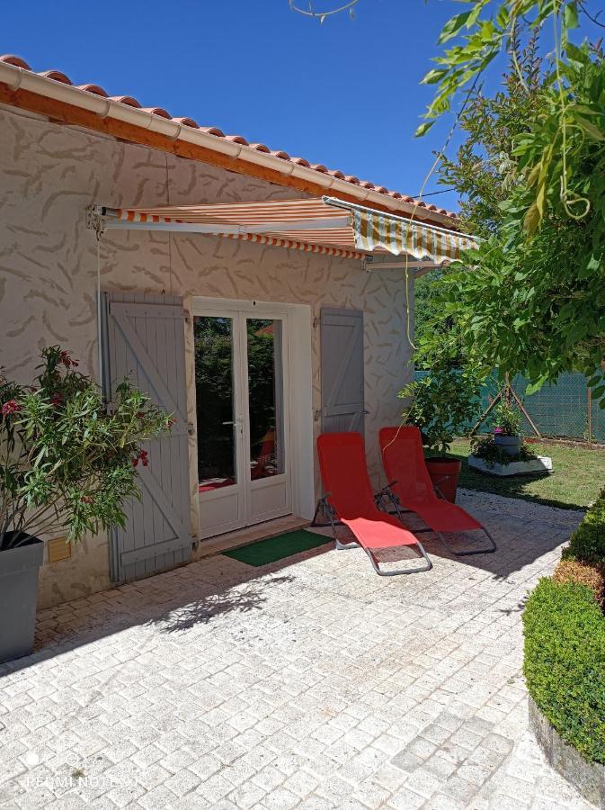 Le Clos Des Compromis Holiday home *